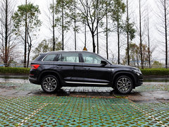 2017款 TSI380 7座四驱旗舰版
