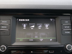 2017款 TSI330 7座两驱豪华科技版