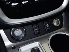 2017款 2.5L XL NAVI Plus 两驱智领版