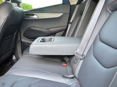 2017款 25TGDI 自动四驱尊享型
