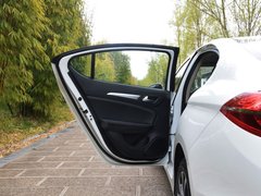 2017款 1.5T 自动旗舰型