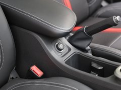 2017款 1.5T 自动旗舰型