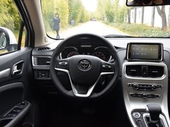 2017款 1.5T 自动旗舰型