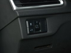 2017款 1.5T 自动旗舰型