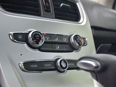 2017款 1.5T 自动旗舰型
