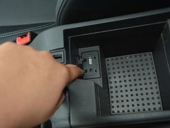 2017款 1.5T 自动旗舰型