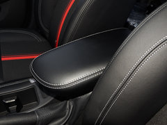 2017款 1.5L 自动豪华型