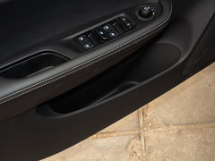 2017款 1.5L 手动精英型