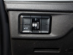 2017款 1.5L 手动精英型