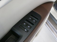 2017款 25S 尊贵型