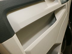 2017款 2.0TSI 四驅舒適版8座