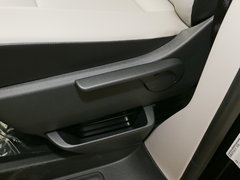 2017款 2.0TSI 四驅舒適版8座