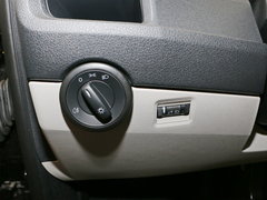 2017款 2.0TSI 四驱舒适版8座