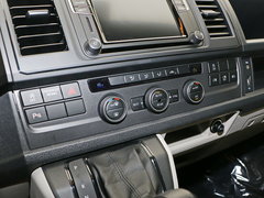 2017款 2.0TSI 四驱舒适版8座