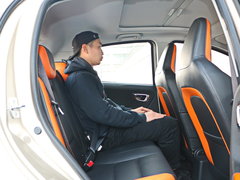 2017款 1.3L 自动玩家版