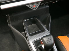 2017款 1.3L 手动疯活版