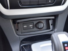 2017款 三厢 EV300 尊贵型