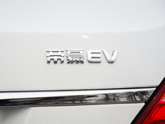 2017款 三厢 EV300 精英型