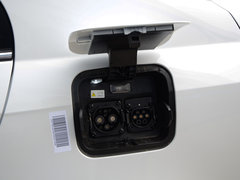 2017款 三厢 EV300 精英型