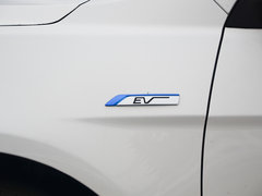 2017款 三厢 EV300 精英型