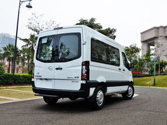 2017款 1.9T 短轴中顶星物流厢式运输车
