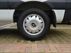 2017款 1.9T 短轴中顶星物流厢式运输车