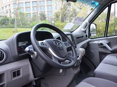 2017款 1.9T 短轴中顶星物流厢式运输车
