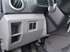 2017款 1.9T 短轴中顶星物流厢式运输车