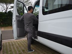 2017款 1.9T 短轴中顶星物流厢式运输车