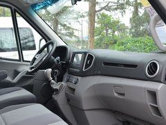 2017款 1.9T 短轴中顶星物流厢式运输车