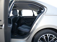 2017款 230TSI DSG豪华型