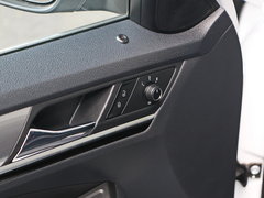 2017款 1.6L 自动舒适型