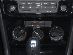2017款 1.6L 自动舒适型