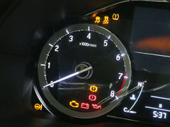 2017款 370TURBO 四驱尊耀版