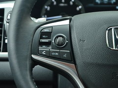 2017款 370TURBO 四驱尊耀版