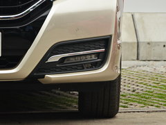 2017款 370TURBO 四驱尊耀版