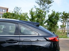 2017款 370TURBO 四驱尊耀版