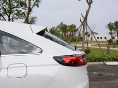 2017款 240TURBO 两驱豪华版