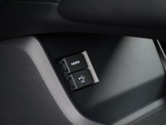 2017款 240TURBO 两驱豪华版