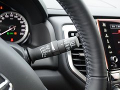 2017款 240TURBO 两驱豪华版