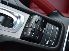 2016款 Cayenne Turbo 4.8T