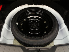 2017款 1.6L 手动尊贵型