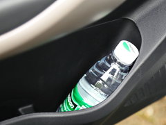 2017款 1.6L 手动尊贵型