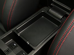 2017款 1.6L 手动尊贵型