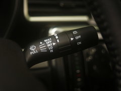 2017款 1.6L 手动尊贵型