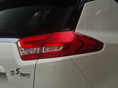 2017款 1.6L 手动尊贵型