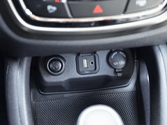 2017款 1.6L 自动智领型
