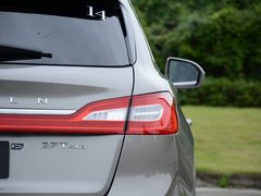2017款 2.7T 四驱总统版