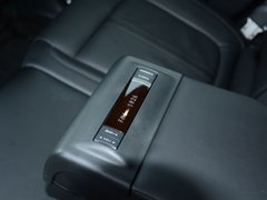 2017款 2.7T 四驱总统版