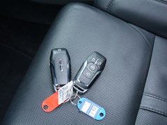 2017款 2.7T 四驱总统版